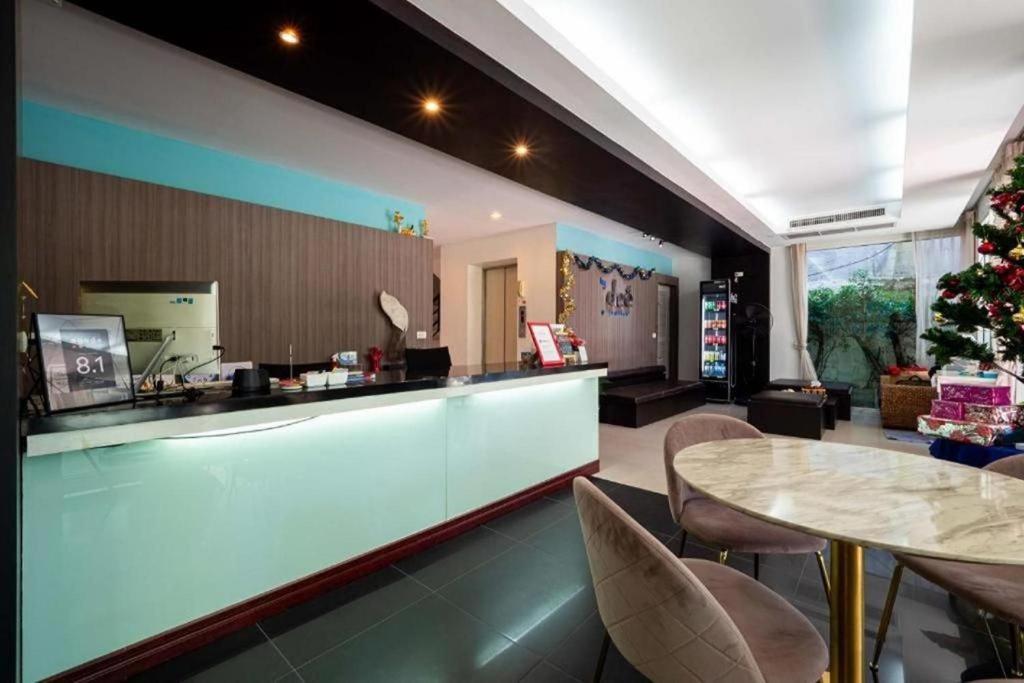 By Dee @Jomtien Hotel Pattaya Exterior photo