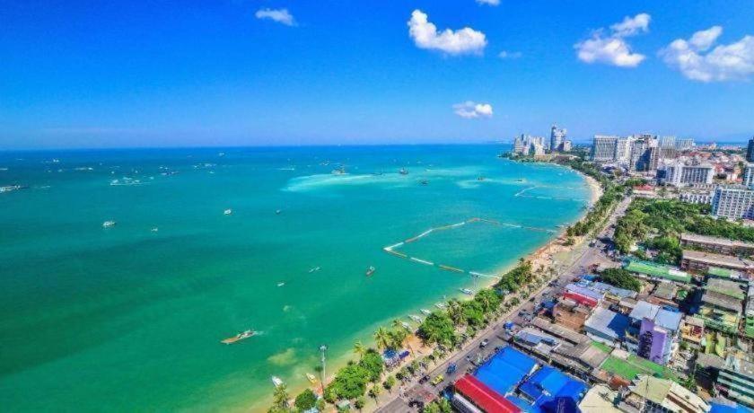 By Dee @Jomtien Hotel Pattaya Exterior photo