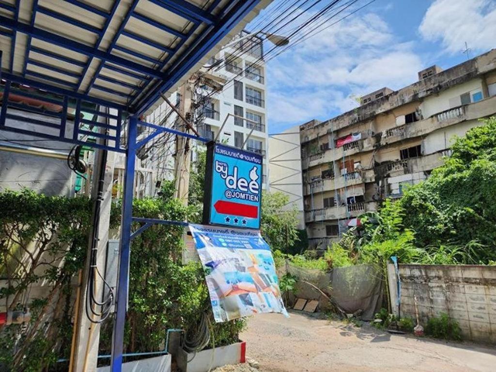 By Dee @Jomtien Hotel Pattaya Exterior photo